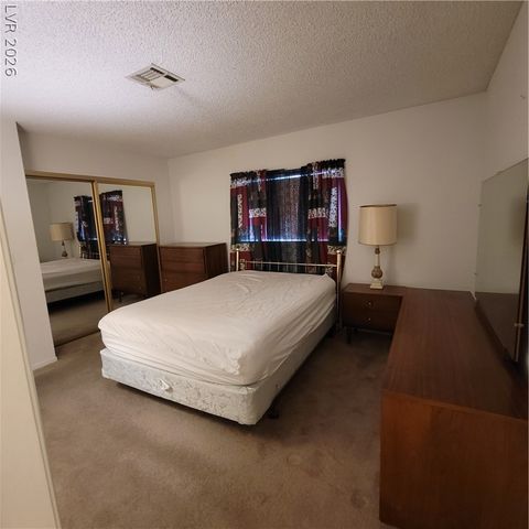 1841 Runningbear Drive, Las Vegas, NV 89108