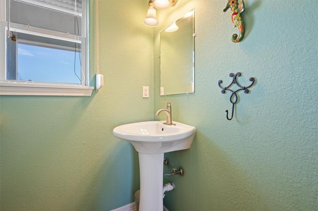 4401 Ranger Drive, Port Bolivar, TX 77650