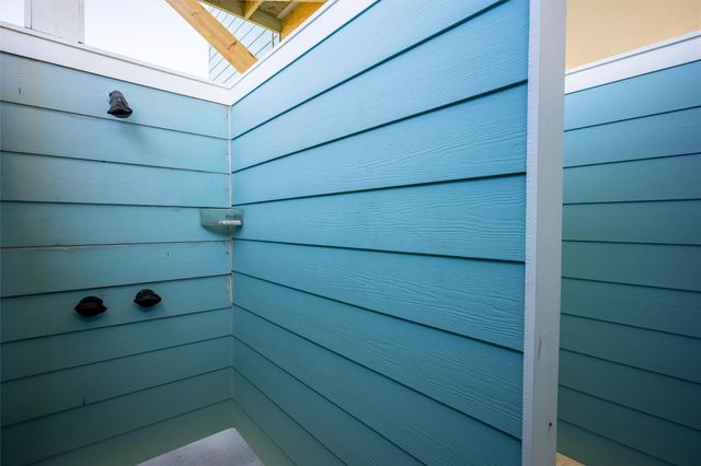 4401 Ranger Drive, Port Bolivar, TX 77650