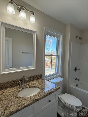 449 Cabarrus Avenue W 3, Concord, NC 28027