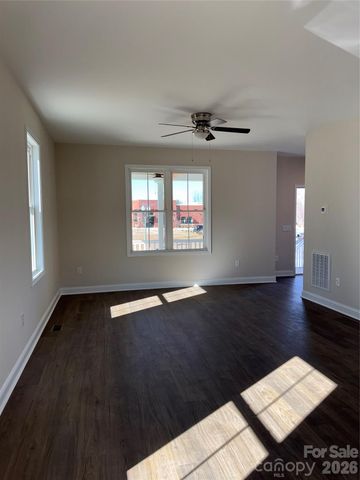 449 Cabarrus Avenue W 3, Concord, NC 28027