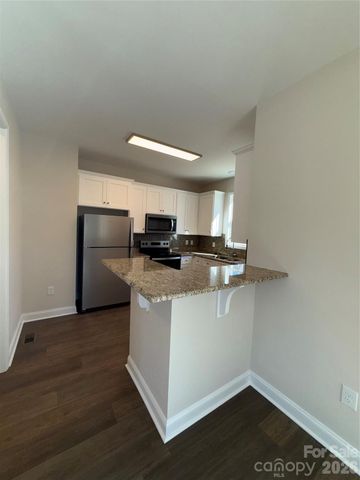 449 Cabarrus Avenue W 3, Concord, NC 28027