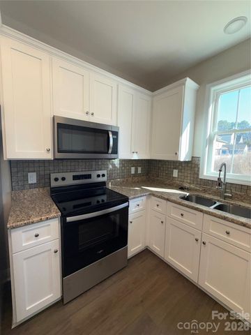 449 Cabarrus Avenue W 3, Concord, NC 28027