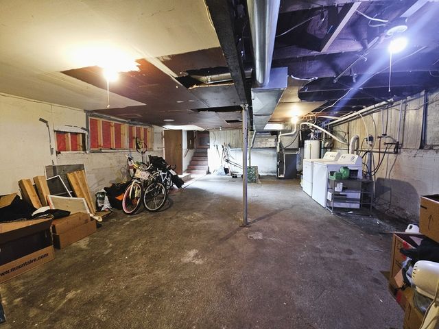 1216 S Ottawa Avenue, Dixon, IL 61021