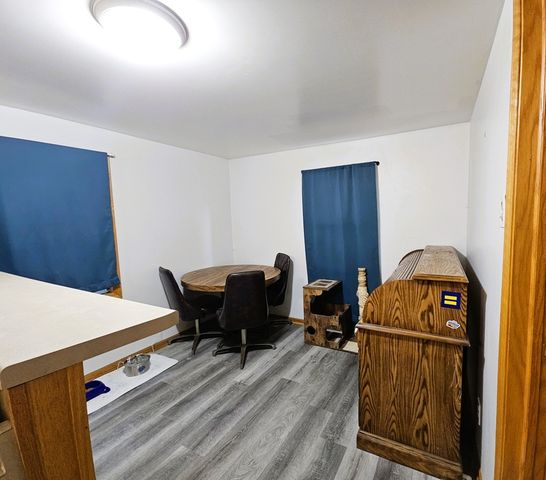 1216 S Ottawa Avenue, Dixon, IL 61021