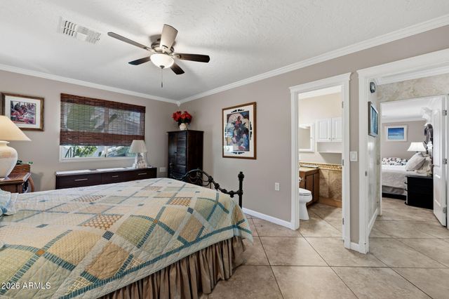 561 LEISURE WORLD --, Mesa, AZ 85206
