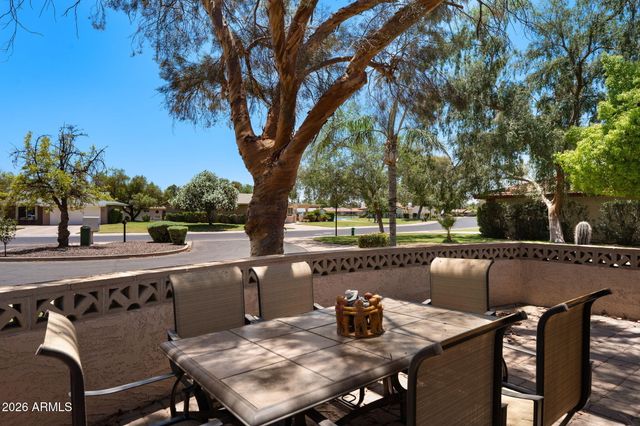 561 LEISURE WORLD --, Mesa, AZ 85206