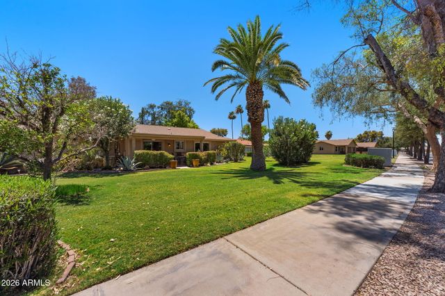 561 LEISURE WORLD --, Mesa, AZ 85206