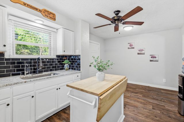 3601 Primrose Avenue, Fort Worth, TX 76111