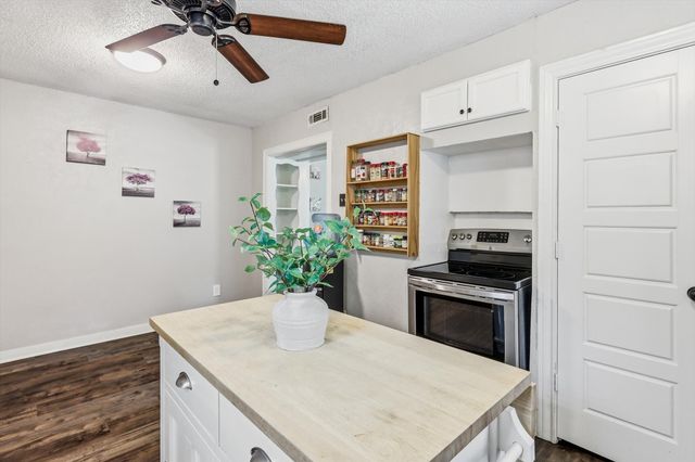 3601 Primrose Avenue, Fort Worth, TX 76111