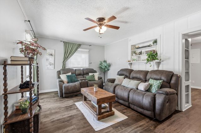 3601 Primrose Avenue, Fort Worth, TX 76111