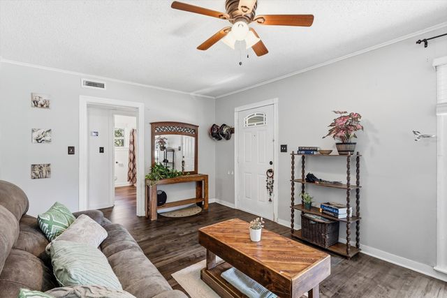 3601 Primrose Avenue, Fort Worth, TX 76111