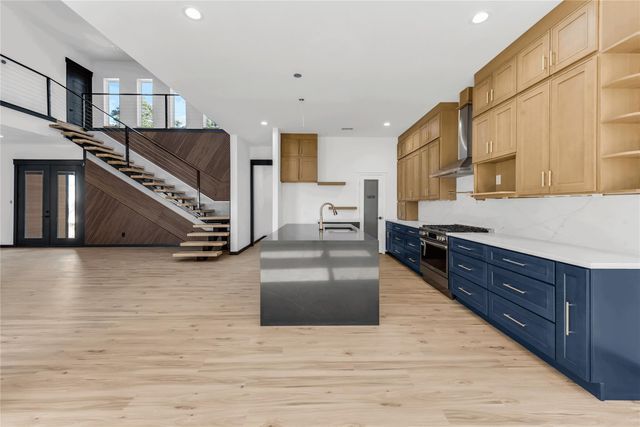 7292 Edgewater Drive, Willis, TX 77318