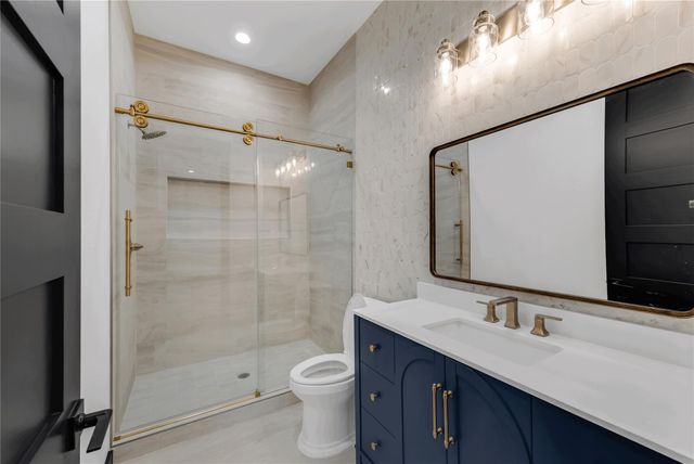 7292 Edgewater Drive, Willis, TX 77318