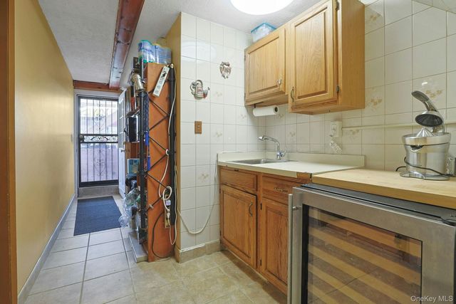 1988 B Powell Avenue, Bronx, NY 10472