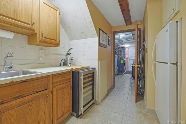 1988 B Powell Avenue, Bronx, NY 10472