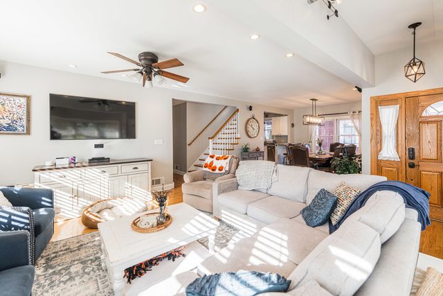 190 S Grace Street, Lombard, IL 60148