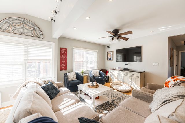 190 S Grace Street, Lombard, IL 60148