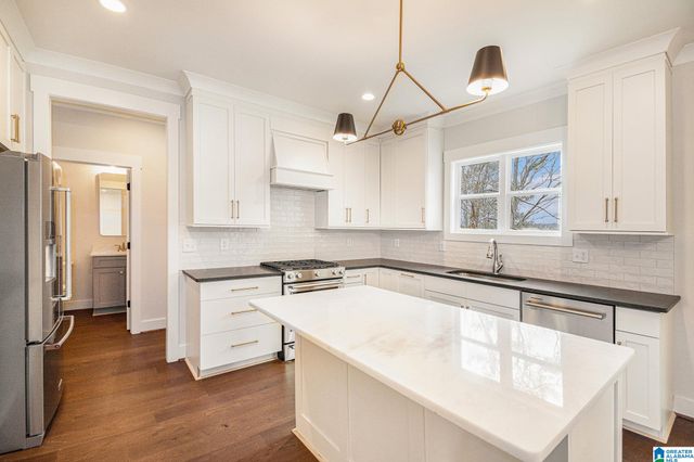 1572 FOREST RIDGE ROAD, Homewood, AL 35226