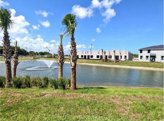 5629 Mentmore Drive, Mangonia Park, FL 33407