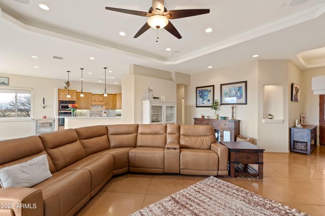 8585 S PALISADES Drive, Hereford, AZ 85615