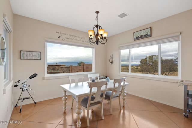 8585 S PALISADES Drive, Hereford, AZ 85615