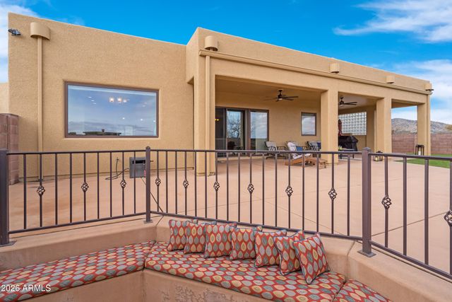 8585 S PALISADES Drive, Hereford, AZ 85615