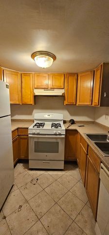 3639 N Greenview Avenue, Chicago, IL 60613