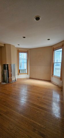3639 N Greenview Avenue, Chicago, IL 60613