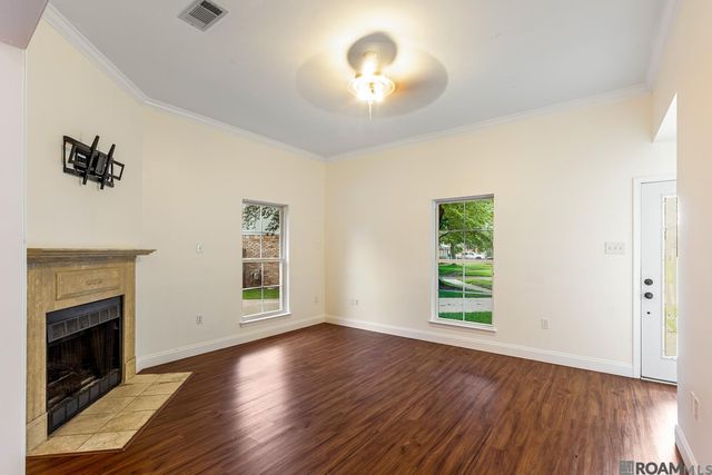 4110 Country Glen Dr, Baton Rouge, LA 70816