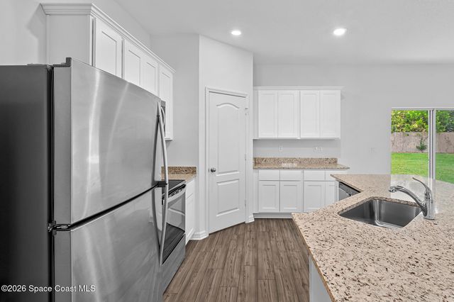 741 Ballon Terrace SE, Palm Bay, FL 32909