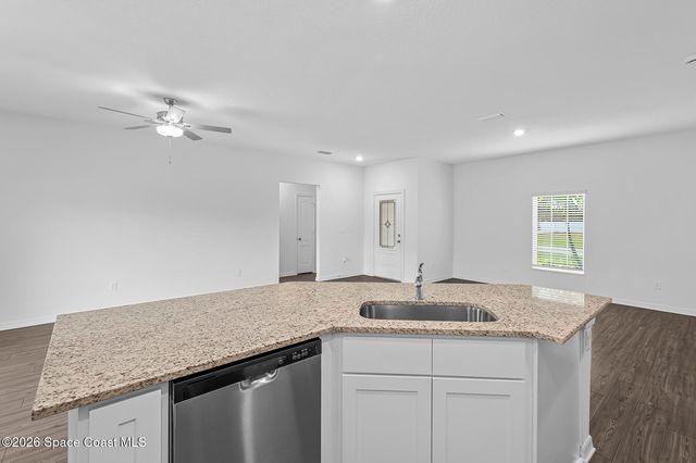 741 Ballon Terrace SE, Palm Bay, FL 32909