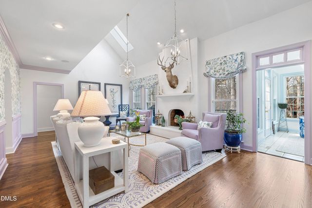 211 Bordeaux Lane, Cary, NC 27511