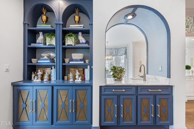 211 Bordeaux Lane, Cary, NC 27511