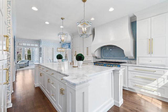 211 Bordeaux Lane, Cary, NC 27511