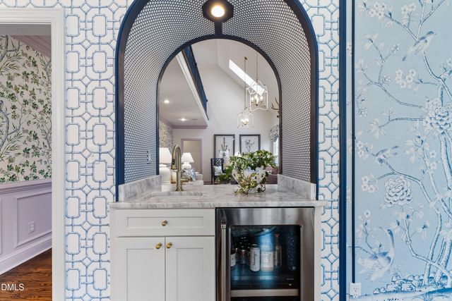 211 Bordeaux Lane, Cary, NC 27511