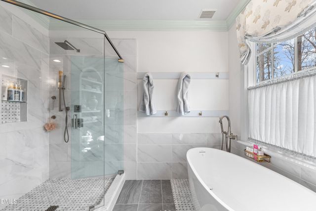 211 Bordeaux Lane, Cary, NC 27511