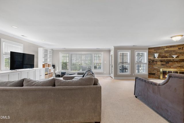 211 Bordeaux Lane, Cary, NC 27511