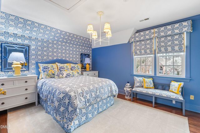 211 Bordeaux Lane, Cary, NC 27511