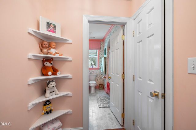 211 Bordeaux Lane, Cary, NC 27511