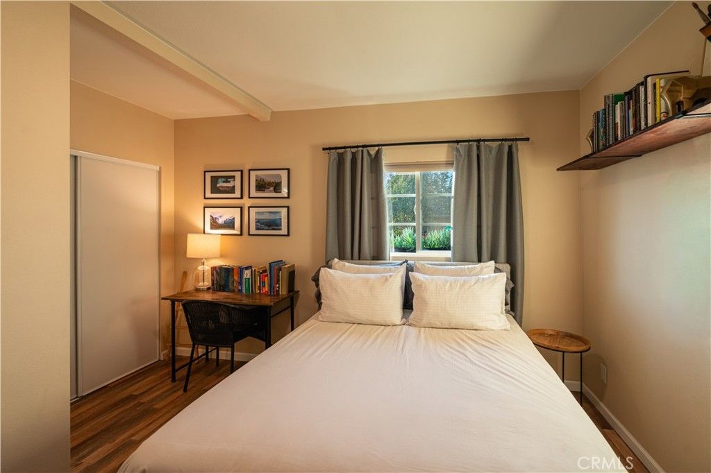 Image 11 of property listing at 212 E Barnett Street, Ventura, CA 93001