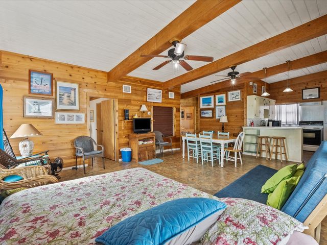 510 Beach Drive, Surfside Beach, TX 77541