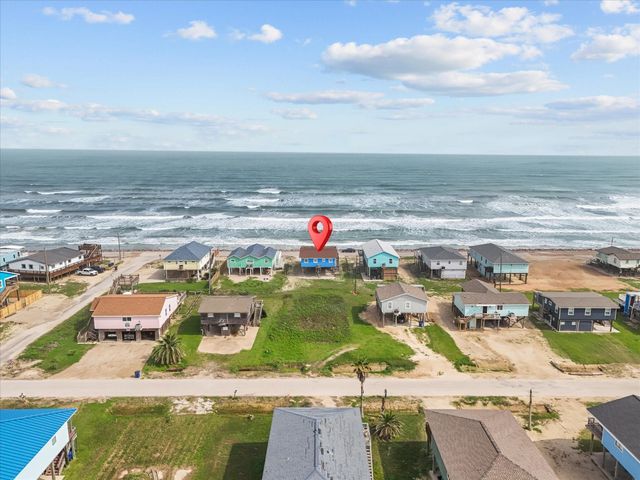 510 Beach Drive, Surfside Beach, TX 77541