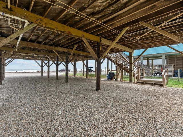510 Beach Drive, Surfside Beach, TX 77541