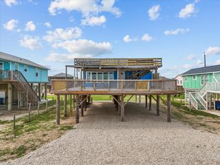 510 Beach Drive, Surfside Beach, TX 77541