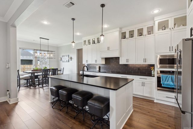 5015 Castaway Bay, Benton, AR 72019