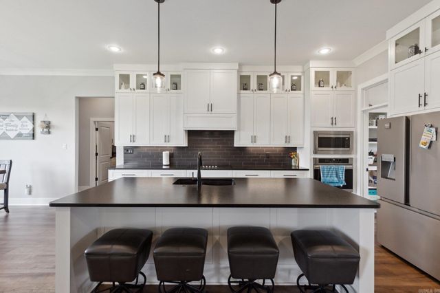 5015 Castaway Bay, Benton, AR 72019