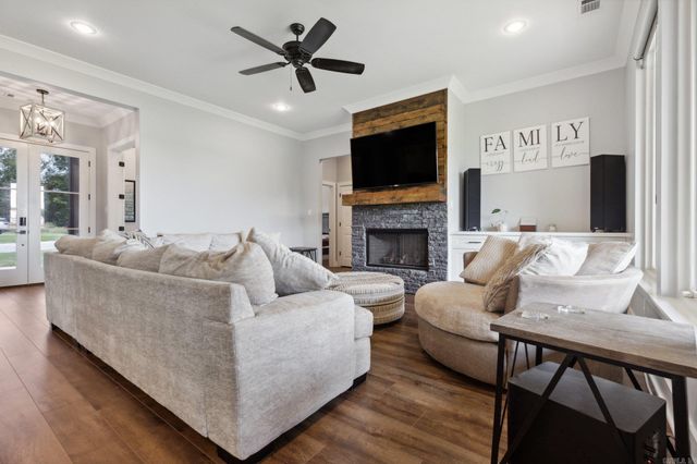 5015 Castaway Bay, Benton, AR 72019