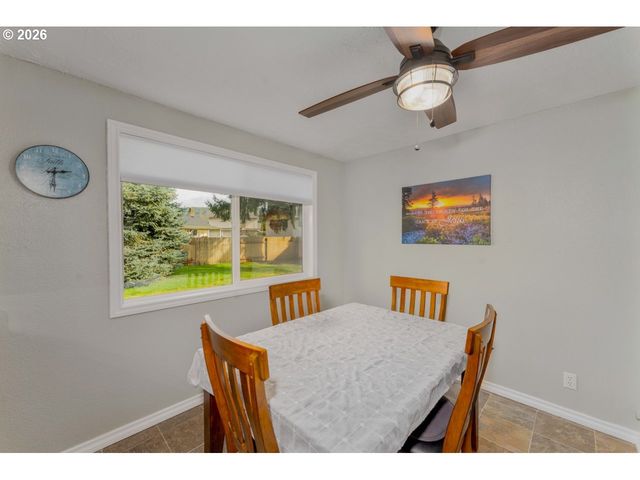 555 66TH St, Springfield, OR 97478