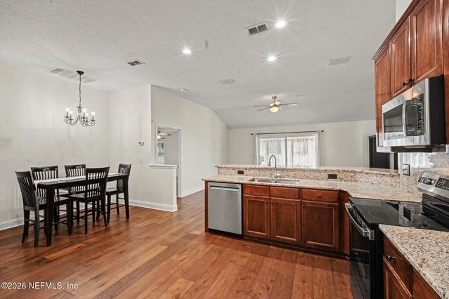 2244 GARDENMOSS Drive, Green Cove Springs, FL 32043